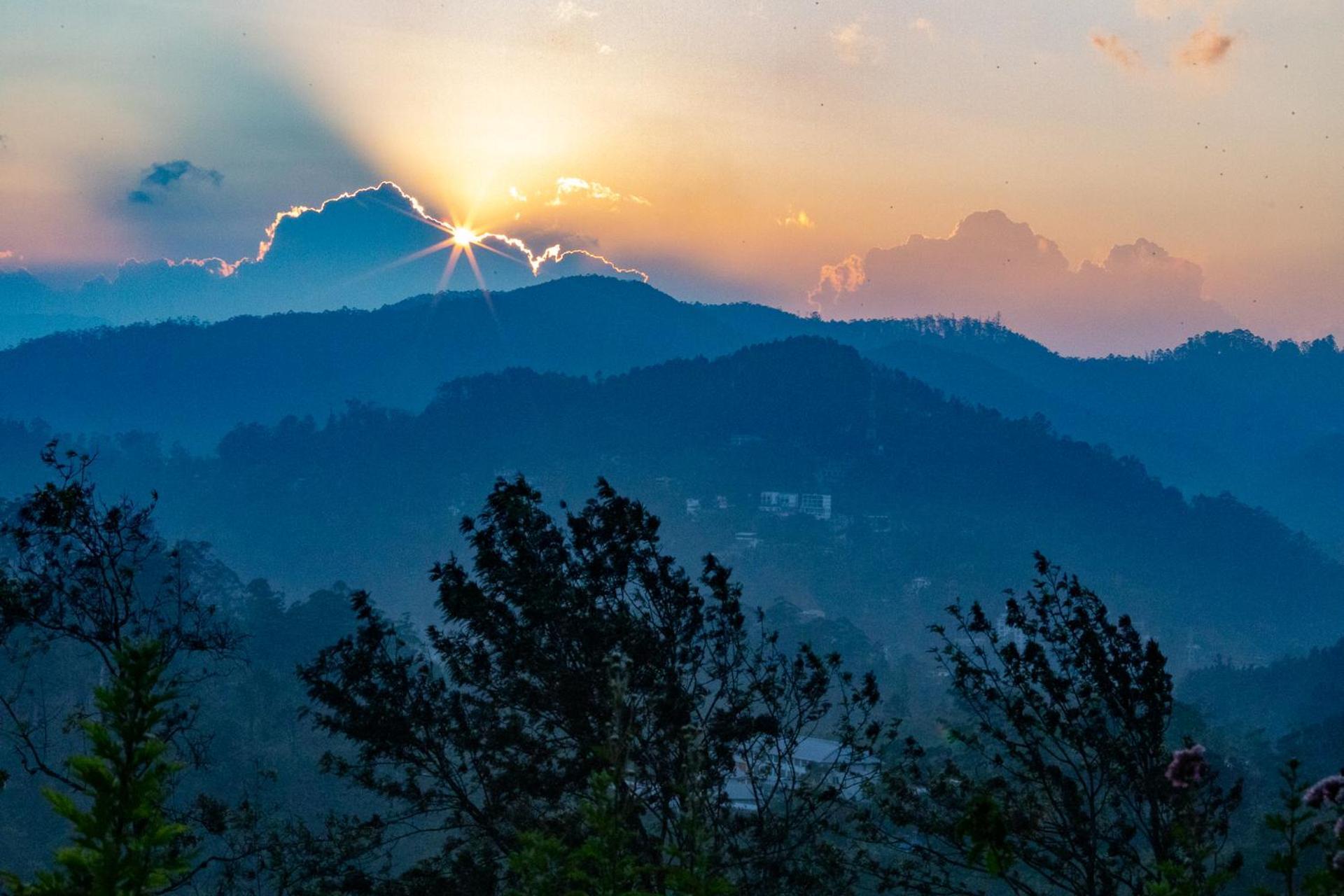 Ella Mountain Palace ภายนอก รูปภาพ